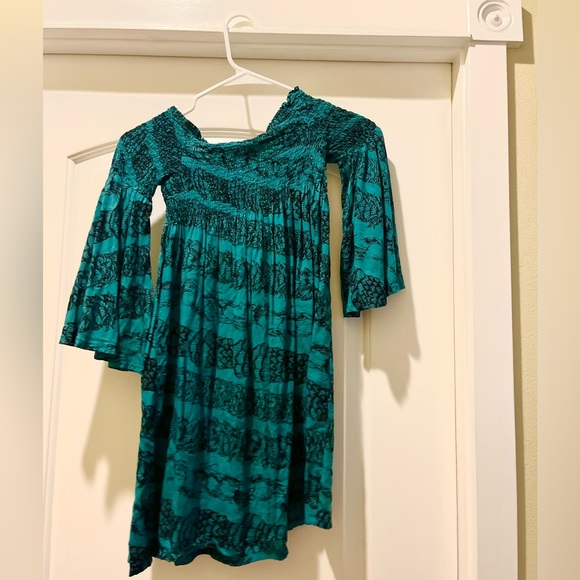 Kahulale’a Off The Shoulders Short Dress - Picture 2 of 3